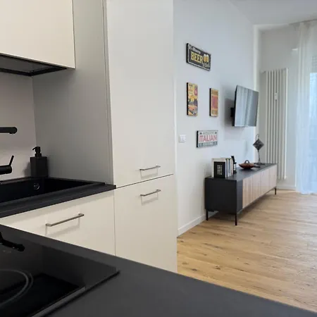 Viale Monza Ab - 2 Bedroom- 15 Min Dal Duomo Milánó