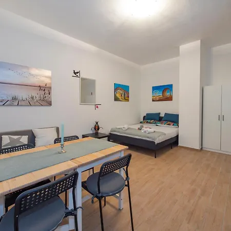 Luxury - Balbo 11 Mono מילאנו