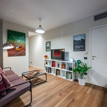 The Baldachin - Navigli Area Apartment *