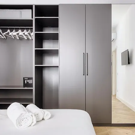 Domusmi Tadino 48 * Milan