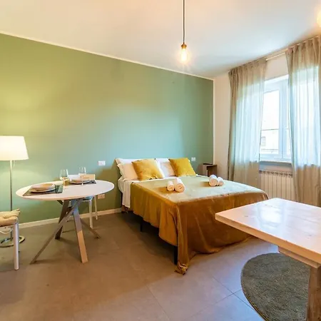 Littlesuitebande Nere *