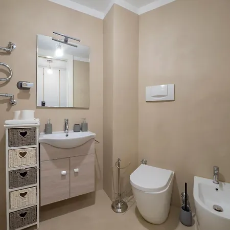 Youhosty - Elegant Duomo Apartament *