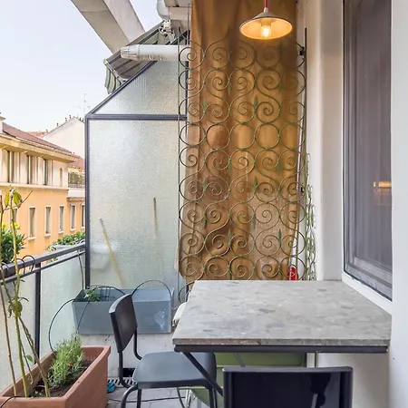 Paolo Sarpi - Charming With Terrace * Milan