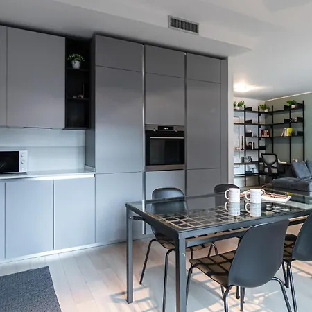 Italianway Comfort - Lazzaro Papi 14 C Milánó