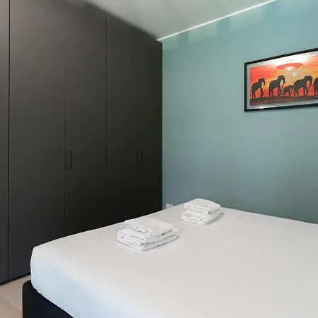 Italianway Comfort - Lazzaro Papi 14 C * Milánó