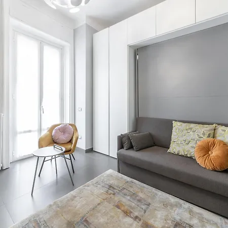 Monolocale Vicino Metro E Aeroporto Linate Milan