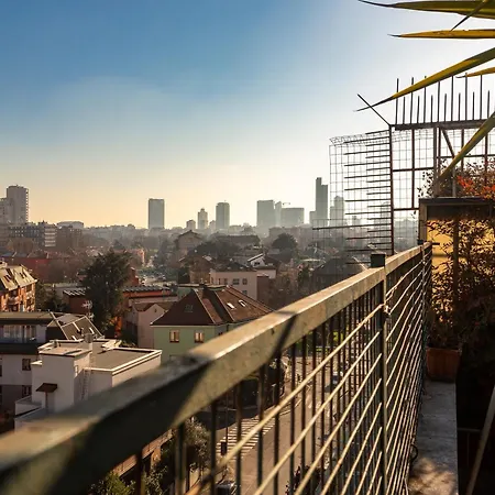 Skyline View With Private Terrace - 3 Min To Metro *