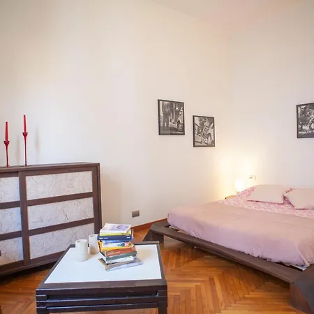 Lejlighed Bright And Comfy In A Beautiful Contemporary Milano