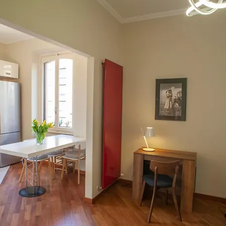 Bright And Comfy In A Beautiful Contemporary *