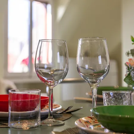 아파트 Repubblica-stazione Big House Skyline View 4 Pax Check In H24 *