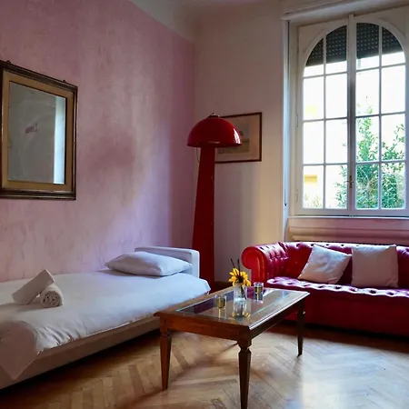 Eschilo In Rosa: Charme E Design Apartamento Milão