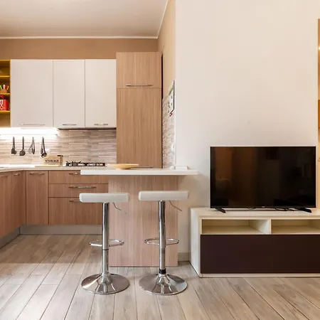 Bande Nere Flexyrent Apartment Milan