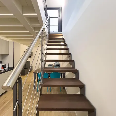 Bright With Terrace And Pool * Милан