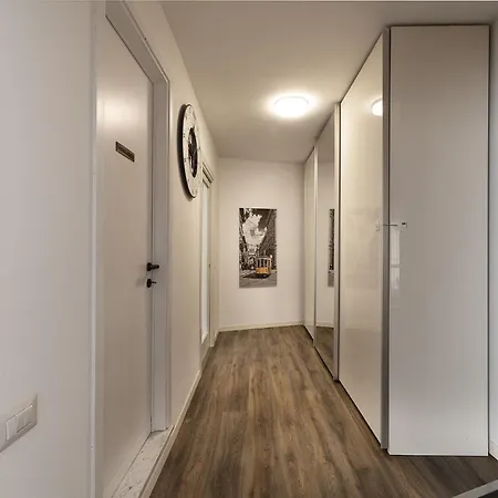 Perla Milanese - Lambrate & Politecnico *