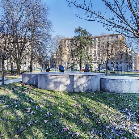 Perla Milanese - Lambrate & Politecnico Milan