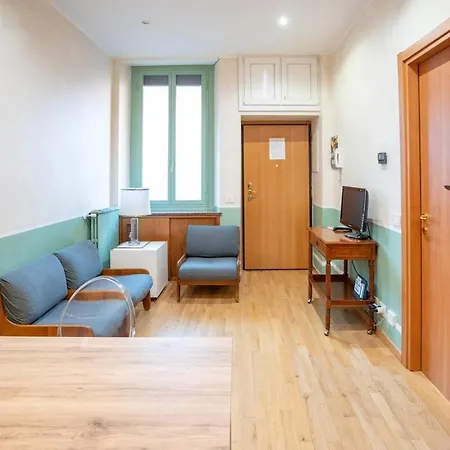 10 Min To Duomo New Chic Apt, 20 Min To Linate Apartment