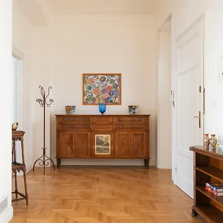 Apartmán Navigli Harmony Flat, Beautiful & Bright Apartment, 3 Bdr