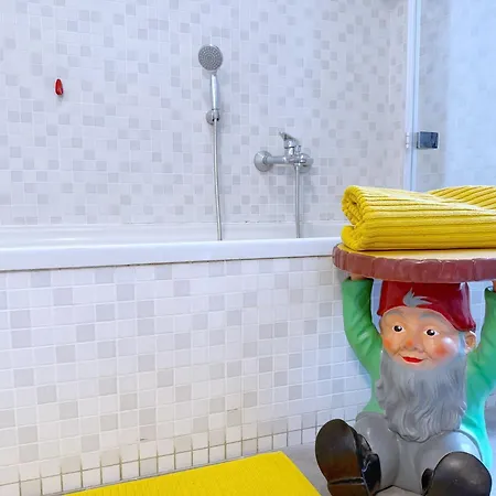 Dimora Maddelena - 20 Mins From Duomo Milano