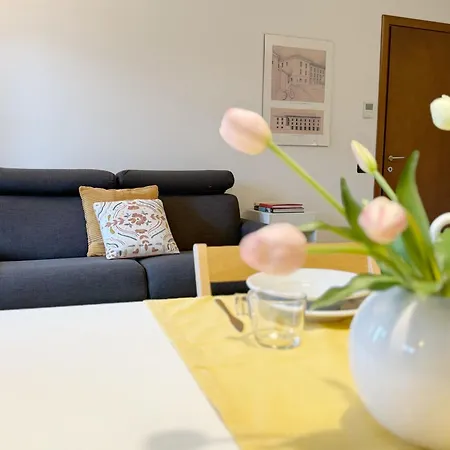 Dimora Maddelena - 20 Mins From Duomo Daire *