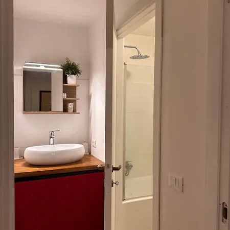 Naviglio Garden * מילאנו