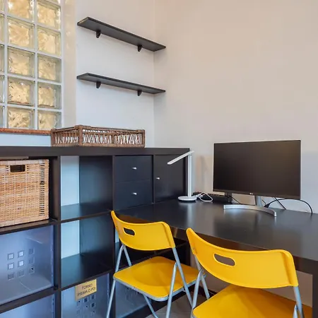 Apartment Ampio Biolocale Vicino Stazione