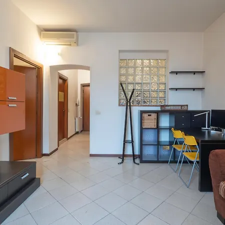 Ampio Biolocale Vicino Stazione *