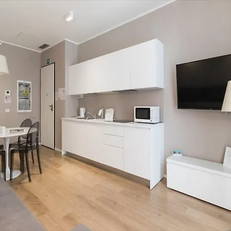 Cosy Apartment With View Milán