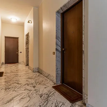 Elegant And Comfortable Mini Appartement