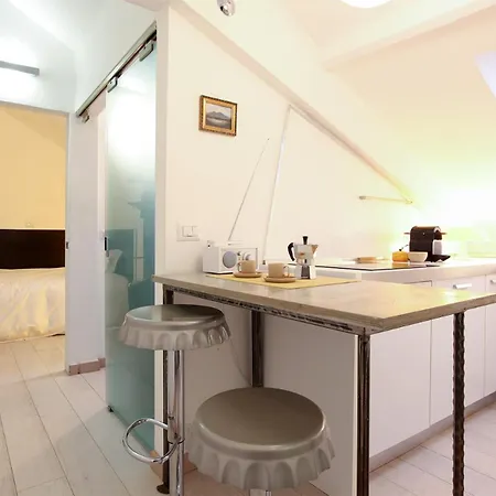 Alessi 13, Apartment