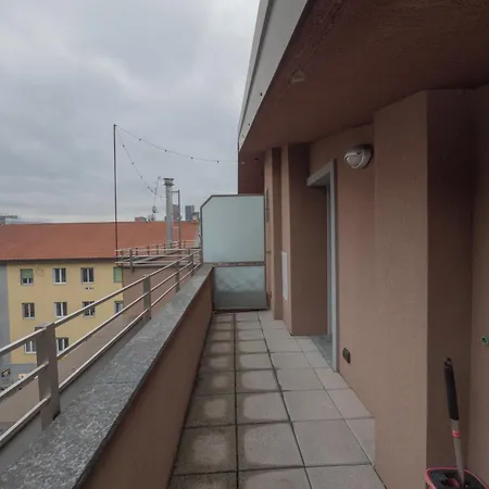 Rentopolis - Palazzo Candiani * Milaan