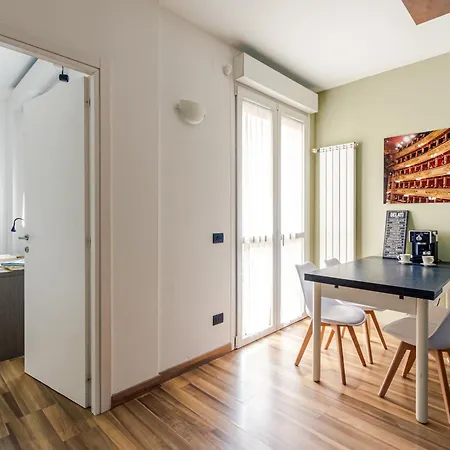 Rentopolis - Palazzo Candiani Appartement