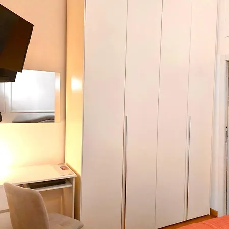 House P&a Centro- Navigli- Bocconi- Porta Romana * 米兰