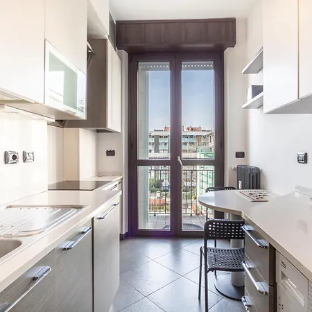 Garibaldi Station-isola-the Cubes Mediolan