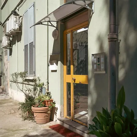 Wownavigli Apartment-sofa Bed Metro M4 Tram 2 아파트