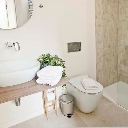 Maffucci 26 - Brand New Flat With Private Parking Spot * ميلان