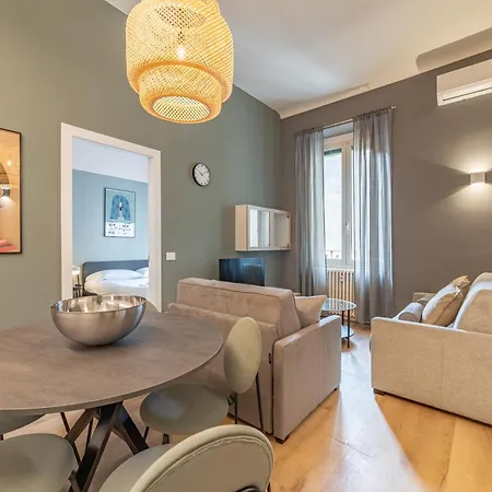Apartment 5' From Station, Elegance And Class *