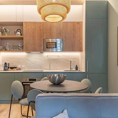 Apartament 5' From Station, Elegance And Class *