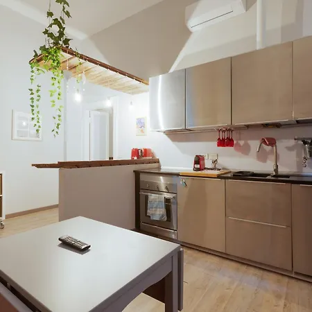 Isola - Garibaldi - Ampio Bilocale Moderno Milano