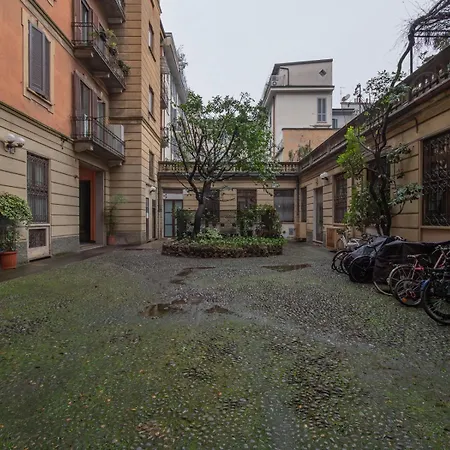 Luxury - Ausonio 16 Milaan