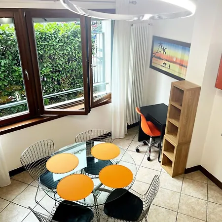 Passion Navigli Apartment *