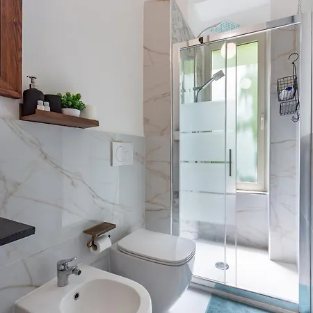 Rosa House Milan
