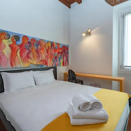 Xenia - Historic Two-room In Navigli Area Lejlighed *