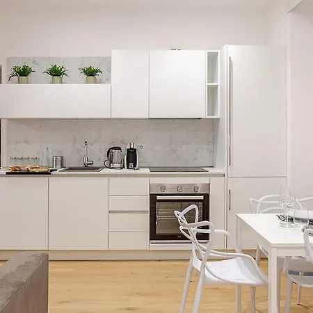 Art-filled In Centro