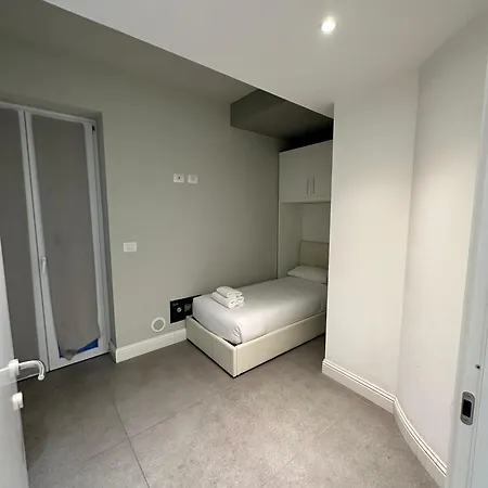 Apartamento Xenia - Exclusive Three-room In Moscova Area *