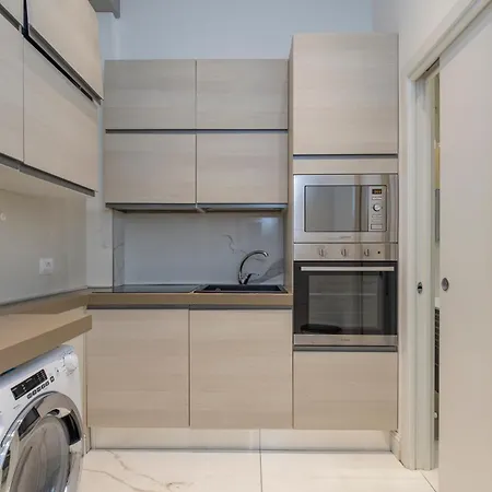 Xenia - Spacious Three-room In Moscova Area Apartmán *