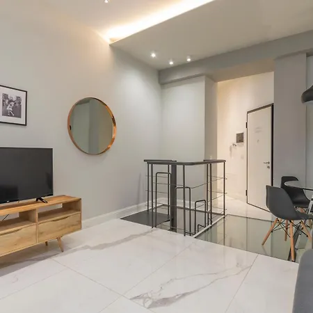 Apartment Xenia - Spacious Three-room In Moscova Area *