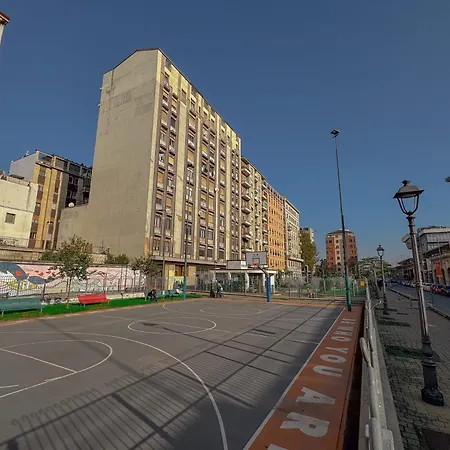 Spacious With Romantic Balcony And 2 Bathrooms Apartman