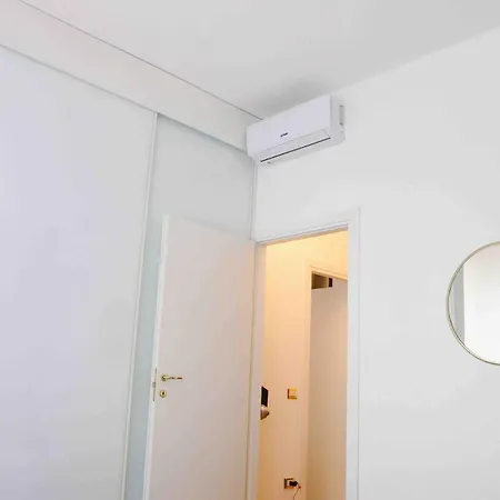 Daire Elegant In The Heart Of Milano