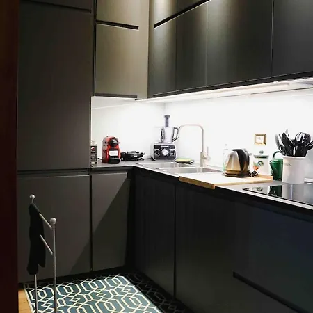 Daire Elegant In The Heart Of Milano