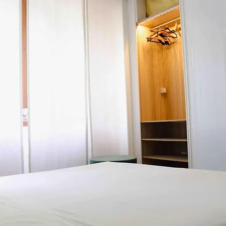 Elegant In The Heart Of Daire *